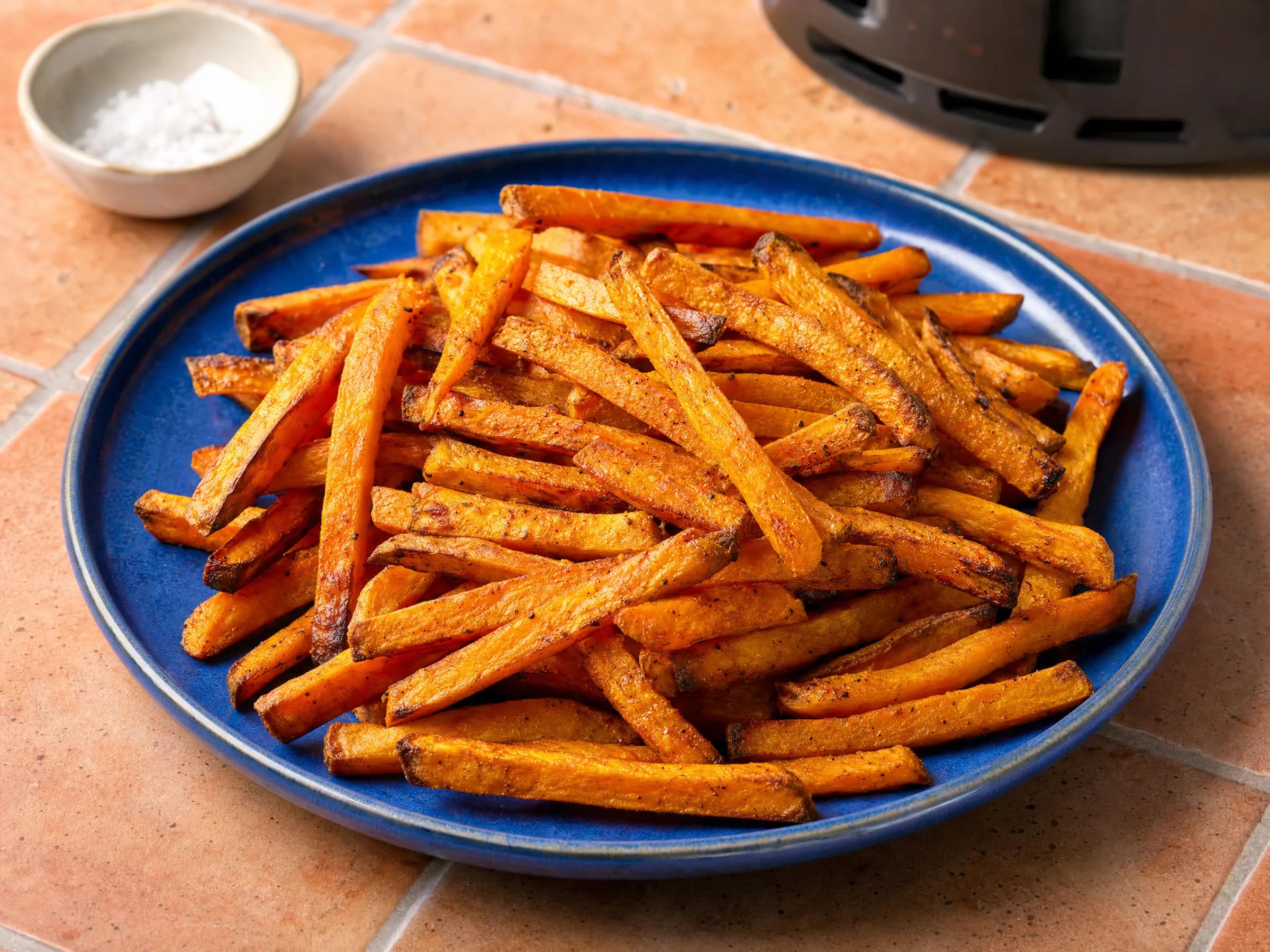 Knusprige Süßkartoffel-Pommes aus dem Airfryer