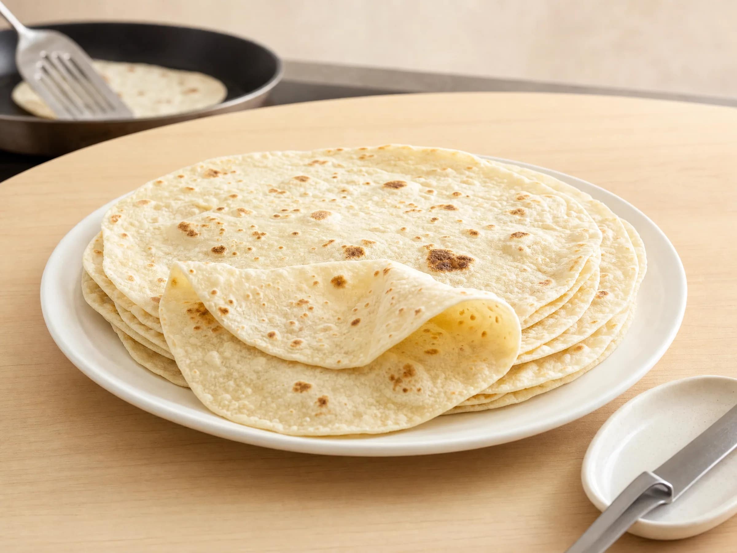 Wrap-Teig selber machen – weiche Weizenfladen ohne Hefe