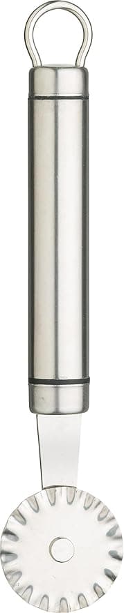 KitchenCraft Professional Teigrädchen, Edelstahl Teigrädchen und -schneider mit kurzem ovalem Griff, spülmaschinenfest, Silber, 17cm Länge, 3,5cm Klingendurchmesser, 1 Stück