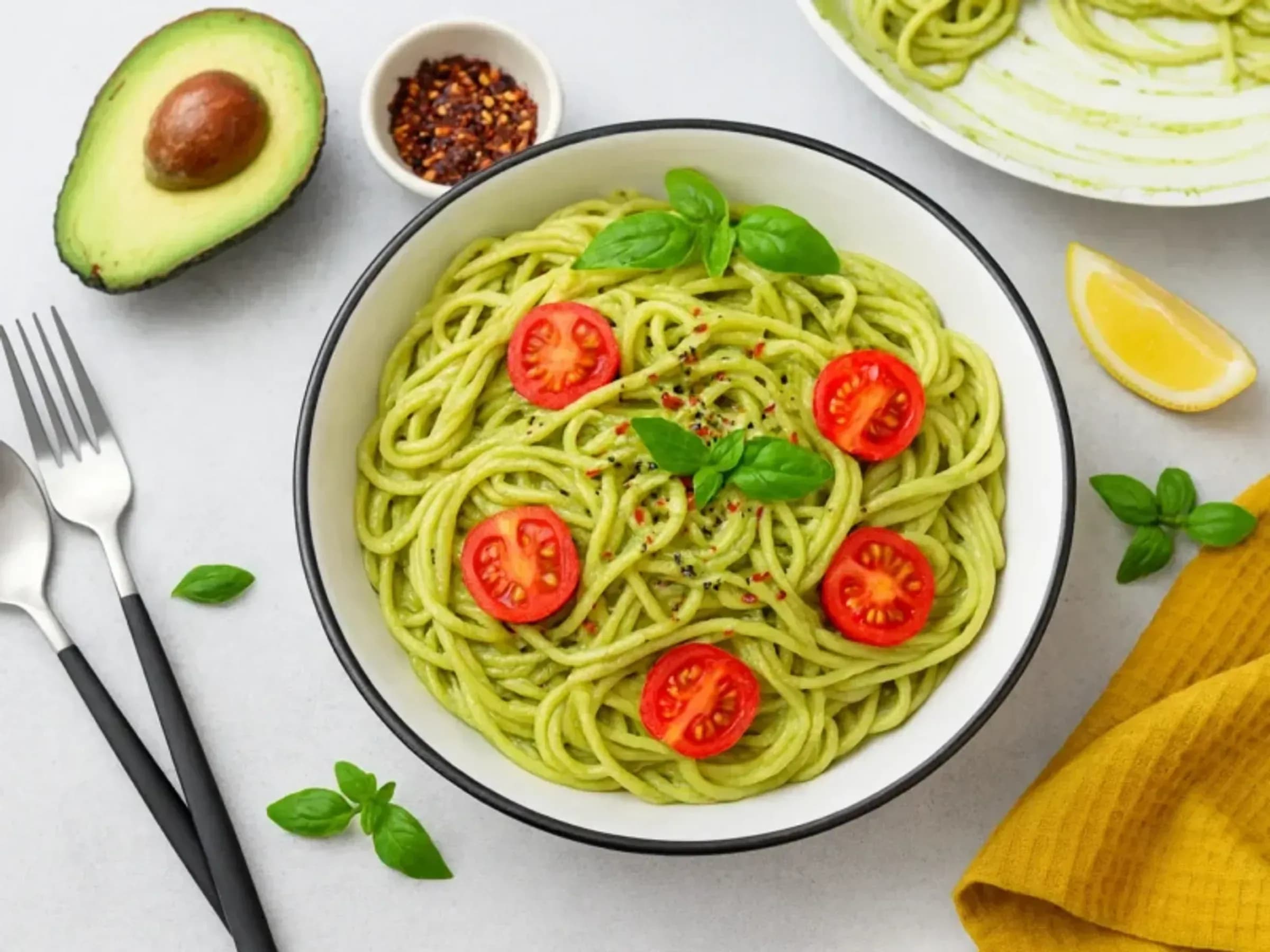 Cremige Avocado-Pasta