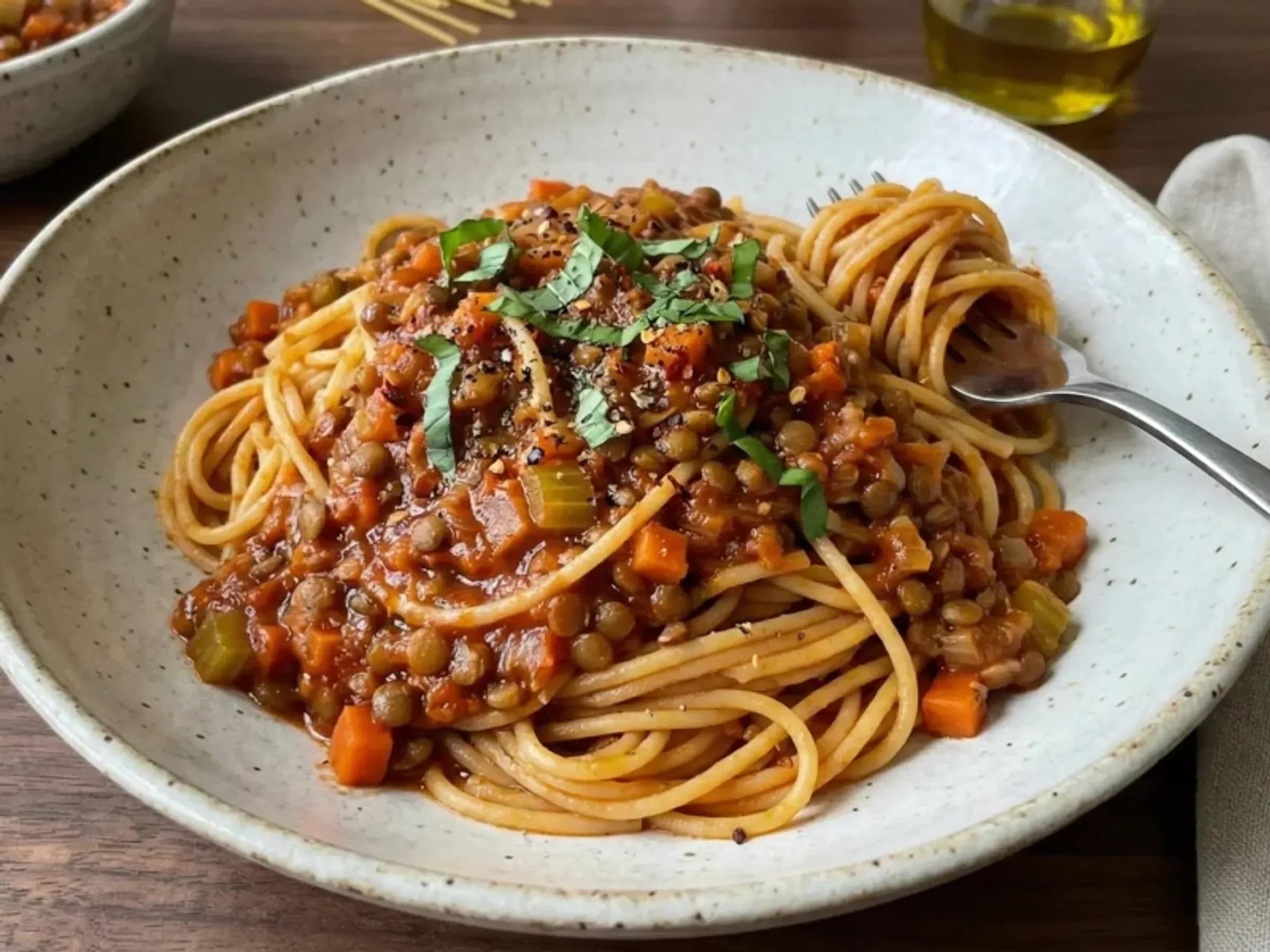 Linsenbolognese mit Spaghetti