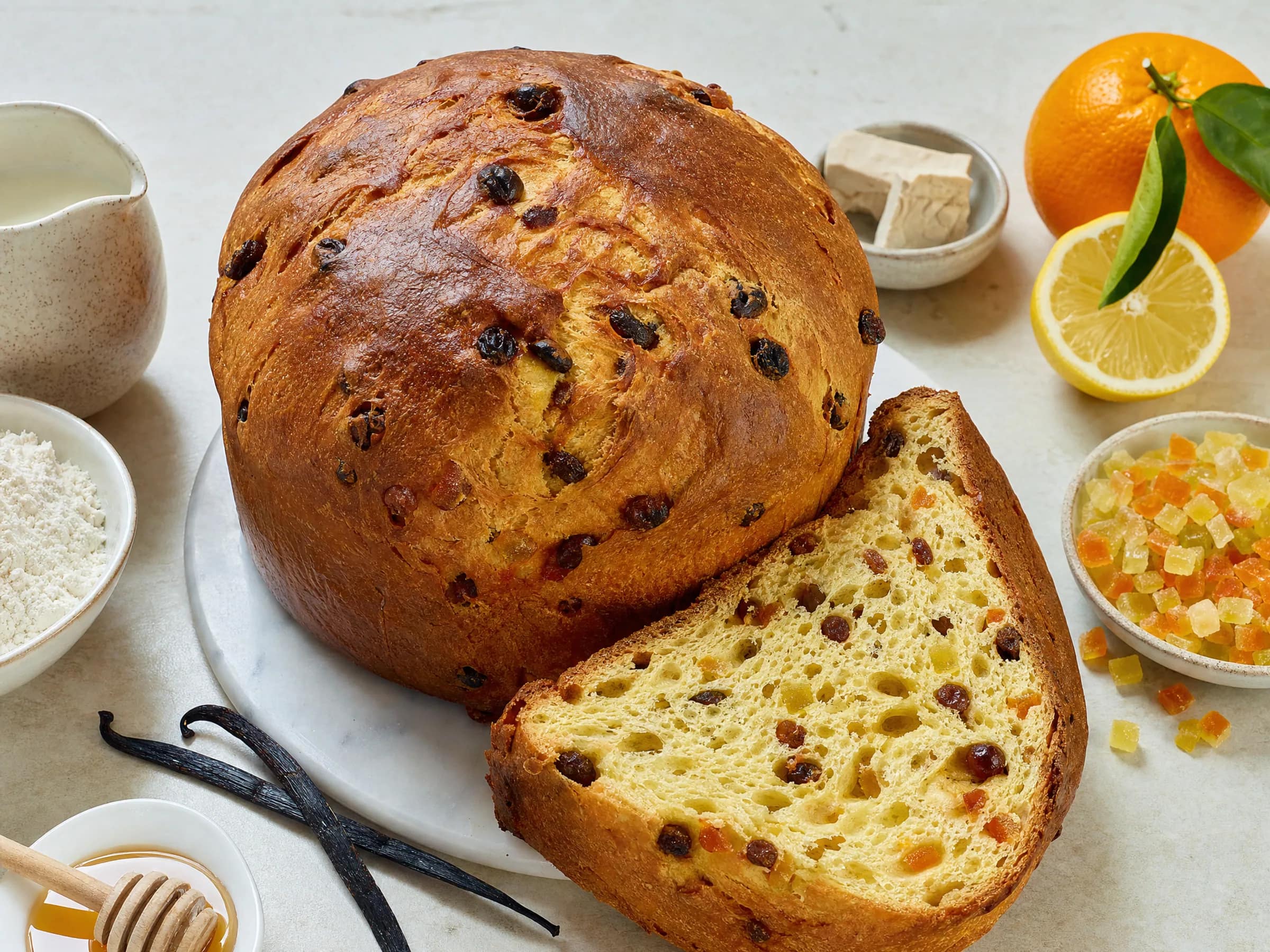 Panettone mit Hefe – luftig und fruchtig